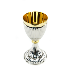 Cálice Prateado com Pormenores Dourados