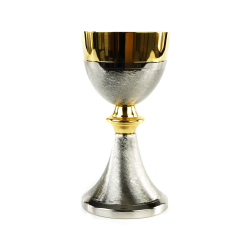 Cálice Prateado com Pormenores Dourados